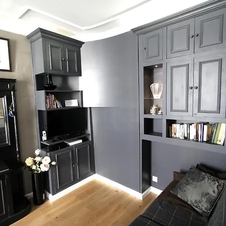 Parisinteriorsrentals - Beautiful Le Marais Notre Dame פריז