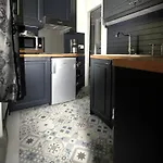 Parisinteriorsrentals - Beautiful 2 Bdr Le Marais Notre Dame Appartement Parijs
