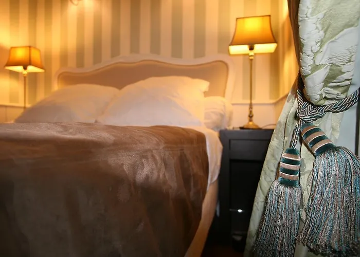 Apartamento Parisinteriorsrentals - Beautiful 2 Bdr Le Marais Notre Dame *